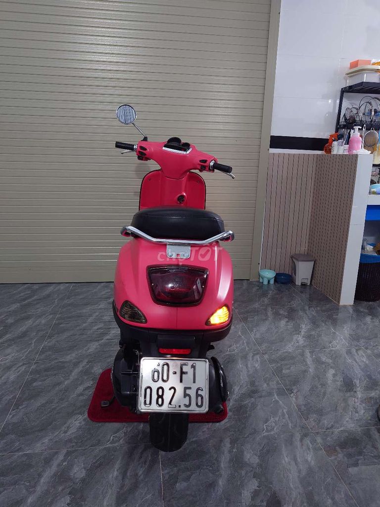Piaggio Vespa S 125 3vie, розовый, номер Донгнай