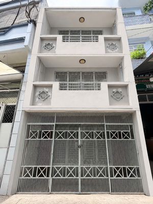 NHÀ 3 TẦNG - 45M2 - HẺM XE HƠI - TIỆN KINH DOANH - GẦN CHỢ BÀ CHIỂU