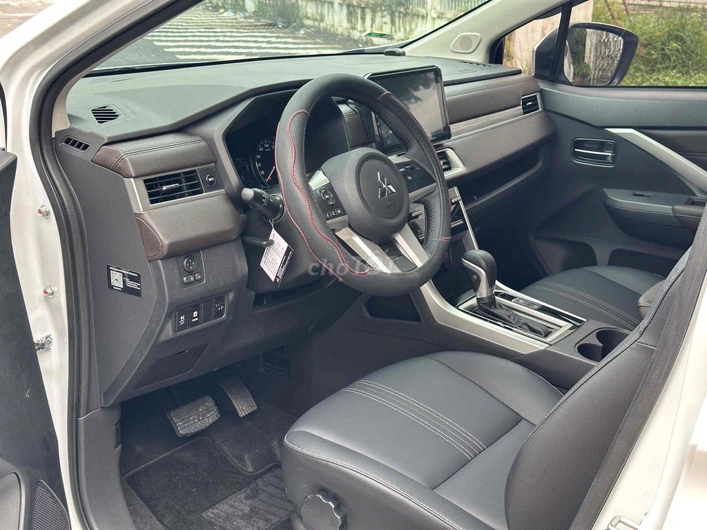 Xpander Pre 2025 Trắng livenew. Mua bán Ô tô tại Quận Hải Châu Đà Nẵng được đăng bởi Lê Bá Hội hình 11