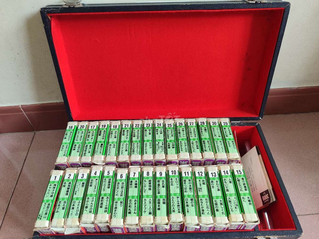 Vali 30 cuốn băng 8 track. Mua bán Sở thích khác tại Quận 6 Tp Hồ Chí Minh được đăng bởi Nguyễn Thọ hình 1