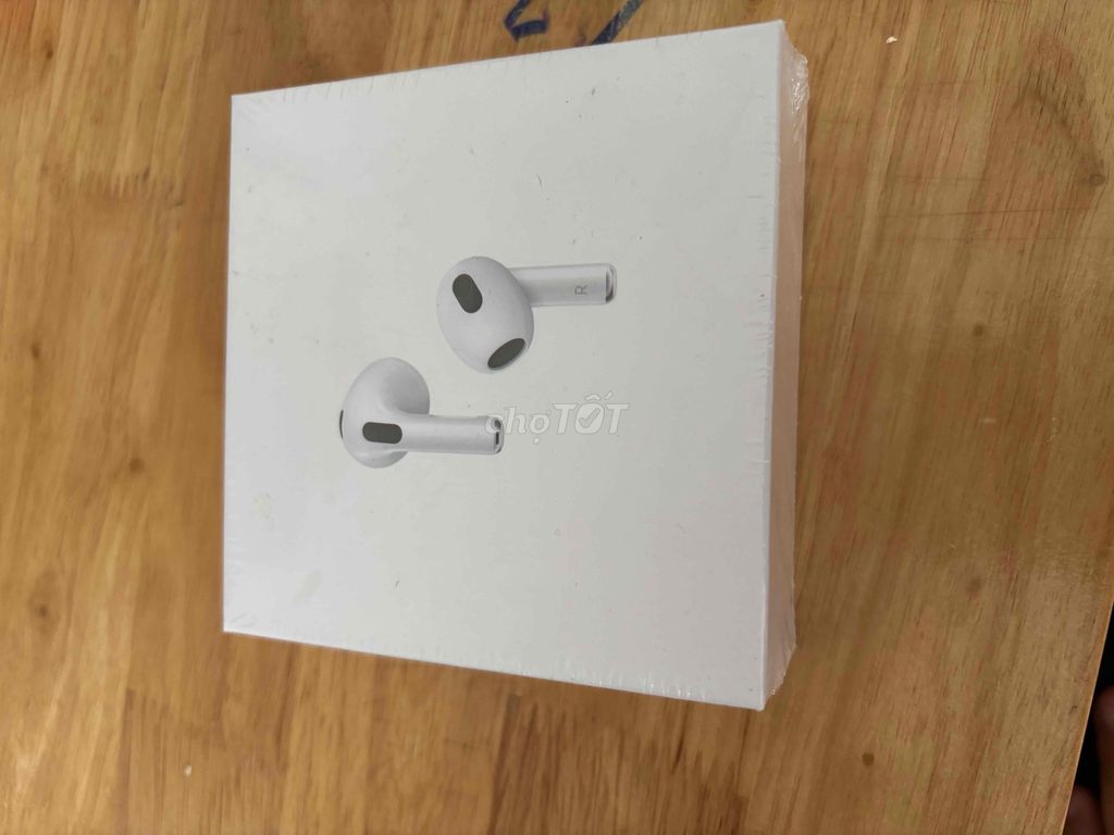 Apple AirPods 3 nguyên seal mới 100%. Mua bán Tivi, Âm thanh tại Quận Tân Bình Tp Hồ Chí Minh được đăng bởi Lê Kha hình 1