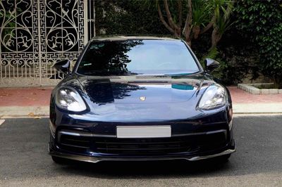 Porsche Panamera 3.0 V6 model 2018. Mua bán Ô tô tại Quận 8 Tp Hồ Chí Minh được đăng bởi Khoa nguyễn