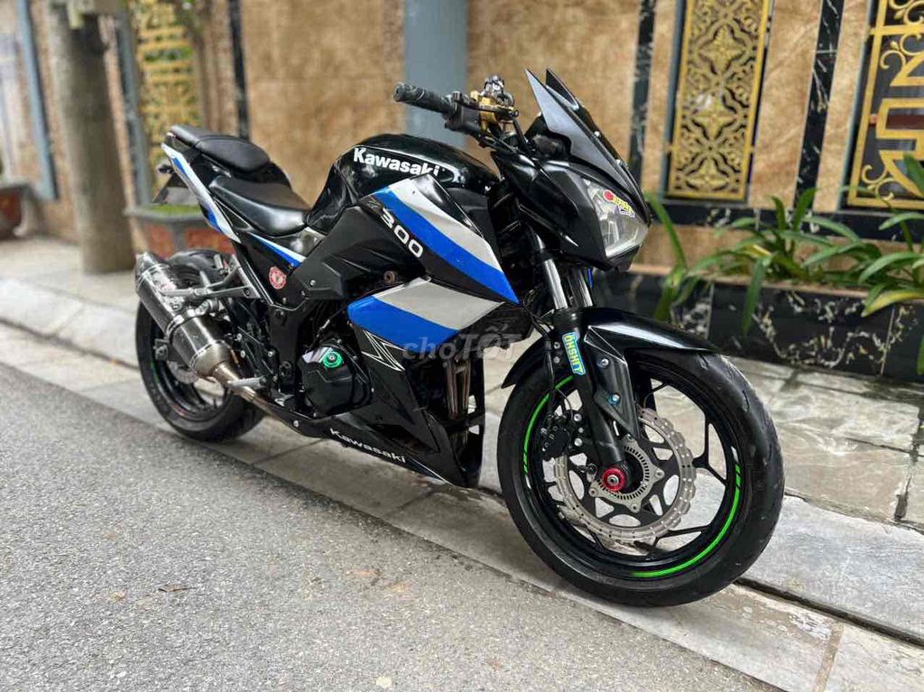 Kawasaki Z 300 abs biển số 29- xe đẹp chất- bô độ. Mua bán Xe máy tại Quận Cầu Giấy Hà Nội được đăng bởi Tong motor xe may hình 2