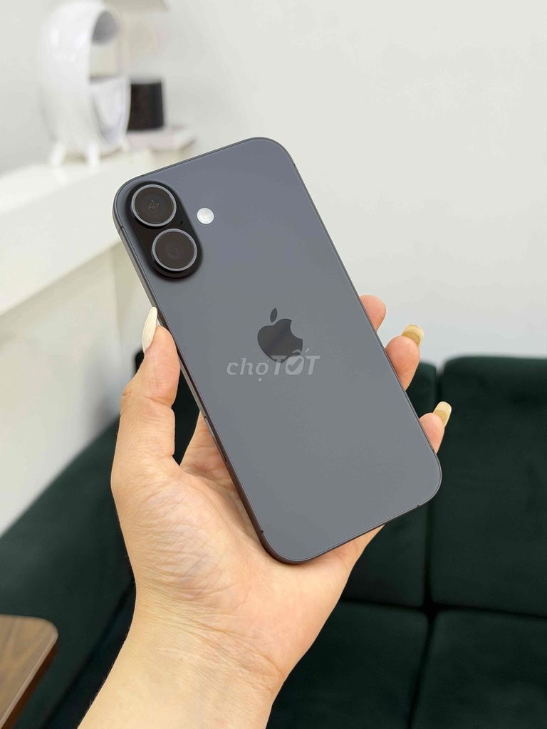 🍎𝐢𝐏𝐡𝐨𝐧𝐞 𝟏𝟕 Đ𝐞𝐧 𝟐𝟓𝟔𝐆 𝐍𝐠𝐮𝐲𝐞̂𝐧 𝐛𝐚̉𝐧 𝟗𝟗% 𝐒𝐚̣𝐜 𝟏𝟓𝟐𝐋👇. Mua bán Điện thoại tại Quận Hải An Hải Phòng được đăng bởi Phạm Huyền Hoàng Dũng Mobile  hình 1