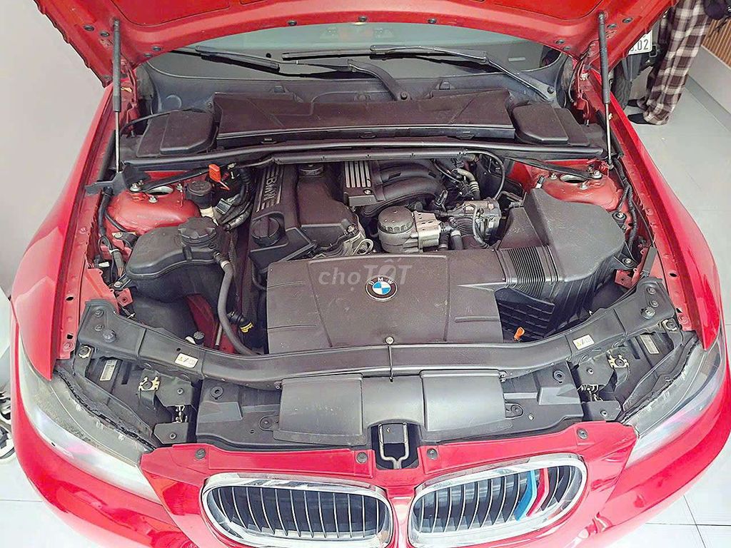 BMW 320i 2011 Đỏ. Mua bán Ô tô tại Quận 5 Tp Hồ Chí Minh được đăng bởi Blue Tyres hình 6