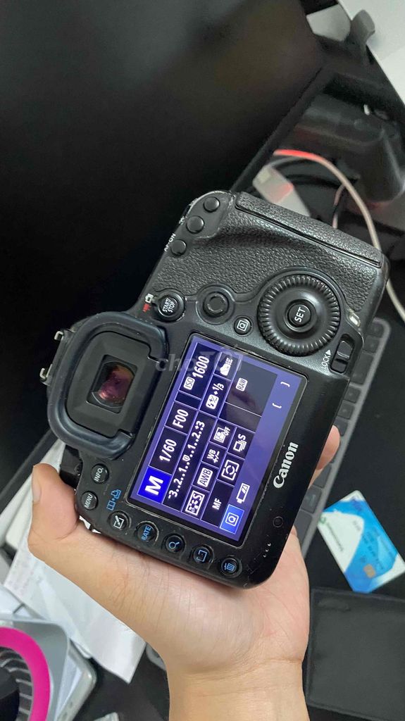 Canon 5D3. Mua bán Máy ảnh, Máy quay tại Quận Cầu Giấy Hà Nội được đăng bởi Trần Minh hình 1