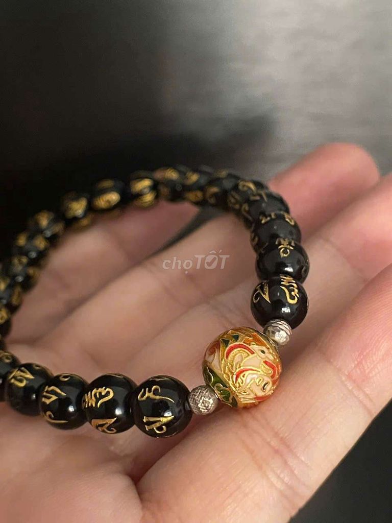 Vòng tay phong thủy Hợp kim Đen, vàng. Mua bán Phụ kiện thời trang khác tại Quận 7 Tp Hồ Chí Minh được đăng bởi Chuồn Chuồn Ớt  hình 1