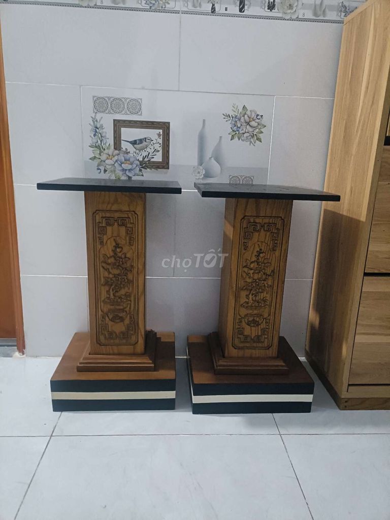 Kệ loa gỗ màu vàng. Mua bán Tủ, kệ gia đình tại Huyện Vĩnh Cửu Đồng Nai được đăng bởi Nguyễn   Dũng hình 1