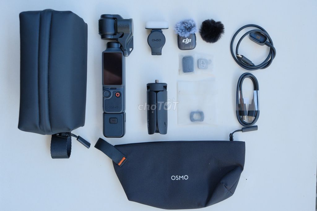 DJI Osmo Pocket 4 Creator Combo bh 4/2027. Mua bán Máy ảnh, Máy quay tại Quận Tân Phú Tp Hồ Chí Minh được đăng bởi TRAN TAN hình 1