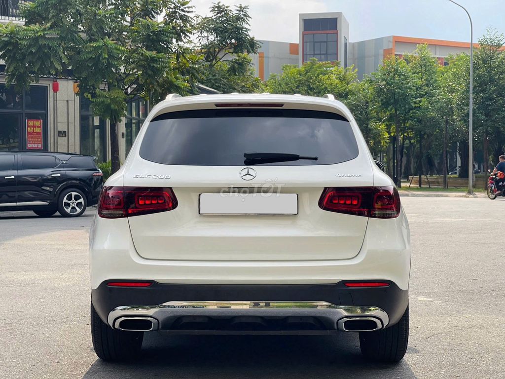Mercedes GLC 200 4matic 2021 Белый/Бежевый 40000 КМ