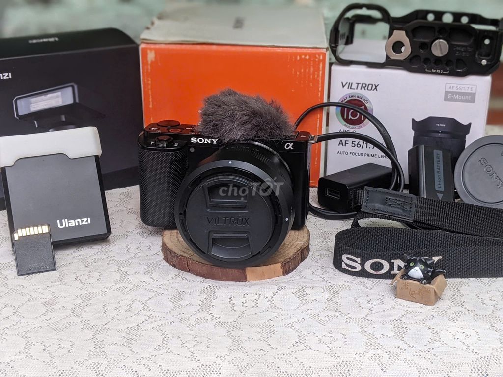 [Máy ảnh KTS] Sony ZVE10 Đen kèm lens 56MM F1.7. Mua bán Máy ảnh, Máy quay tại Quận 6 Tp Hồ Chí Minh được đăng bởi may anh KTS hình 1