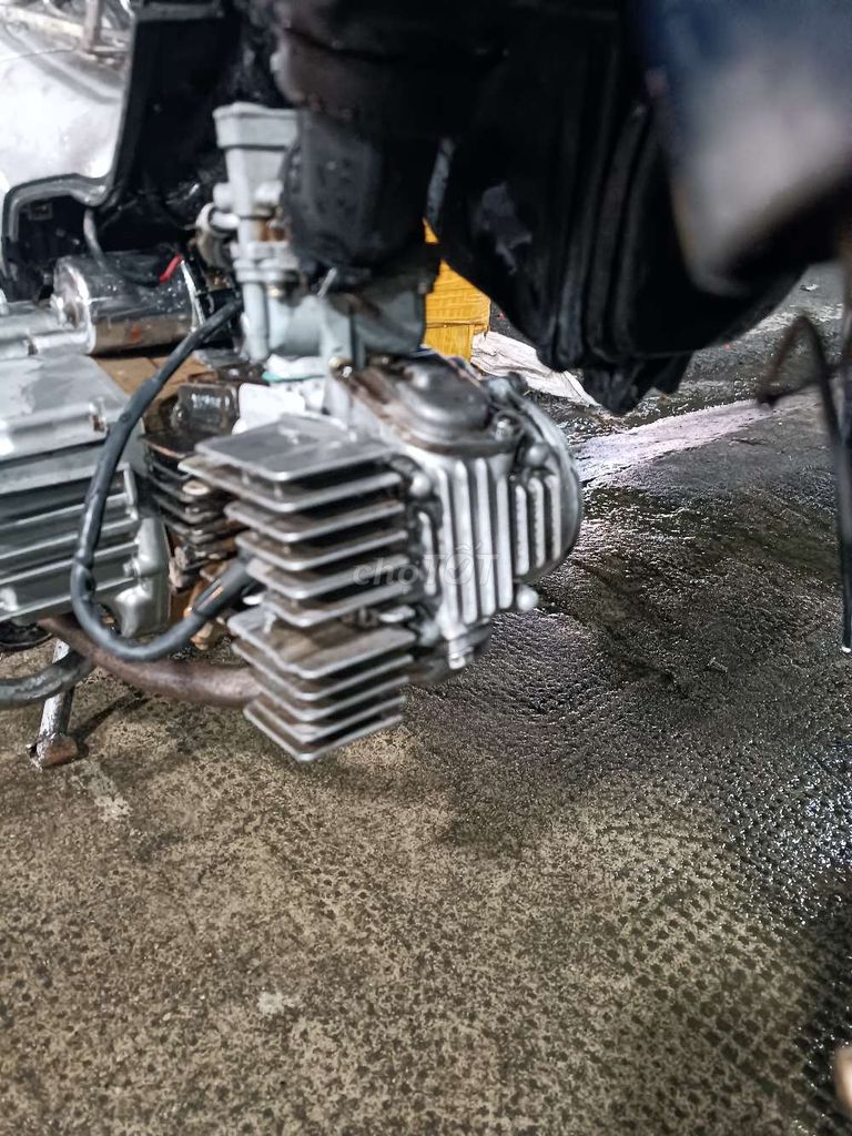 Cần bán xe đẹp ,máy im không đi nữa cần bán. Mua bán Xe máy tại Thành phố Thuận An Bình Dương được đăng bởi Cong Thuc Doan hình 4