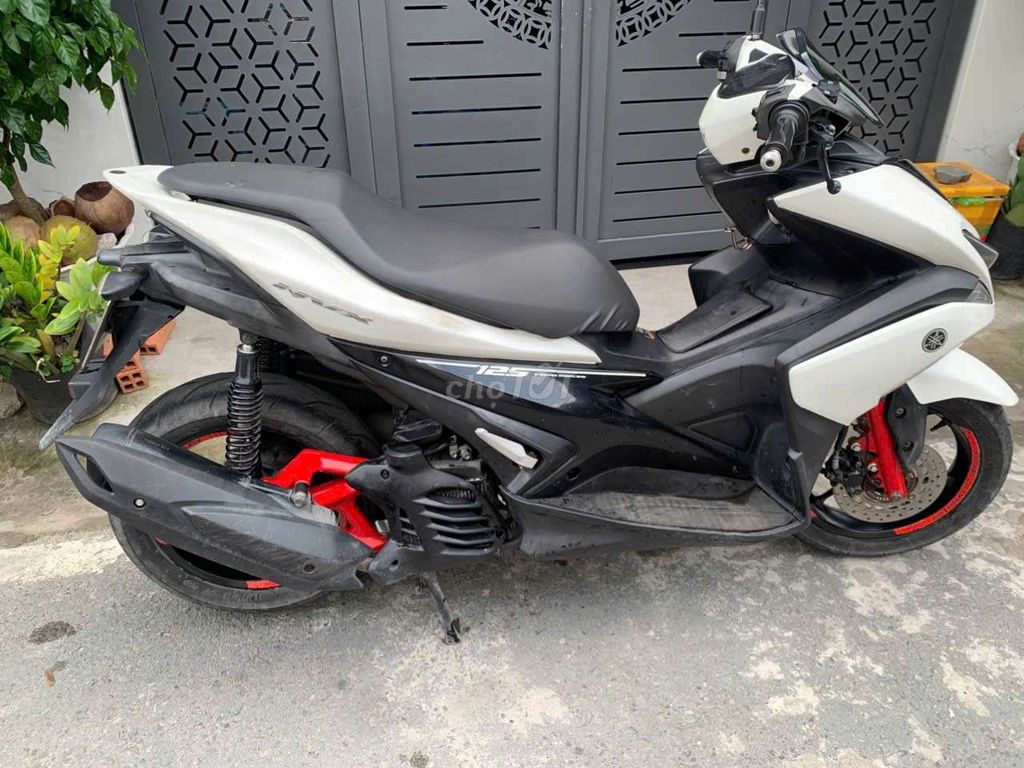 Yamaha NVX 125 Fi в отличном состоянии, мощный и бодрый