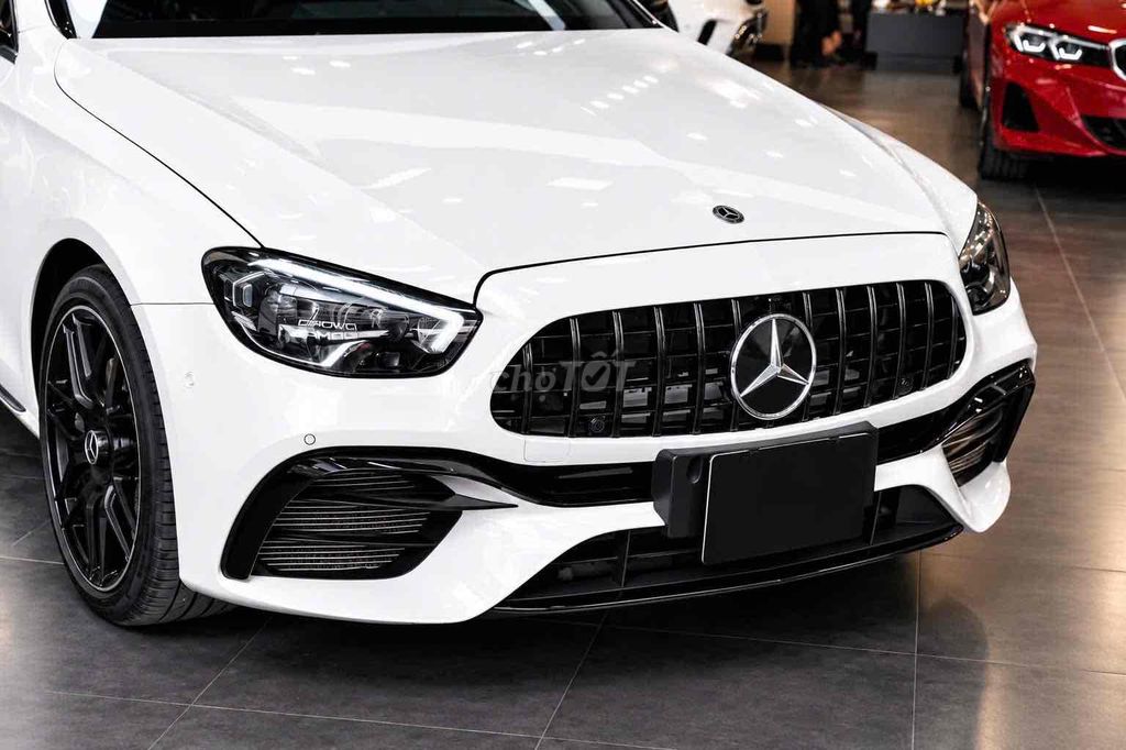 Mercedes-Benz E200 Exclusive E63AMG 2020 Белый