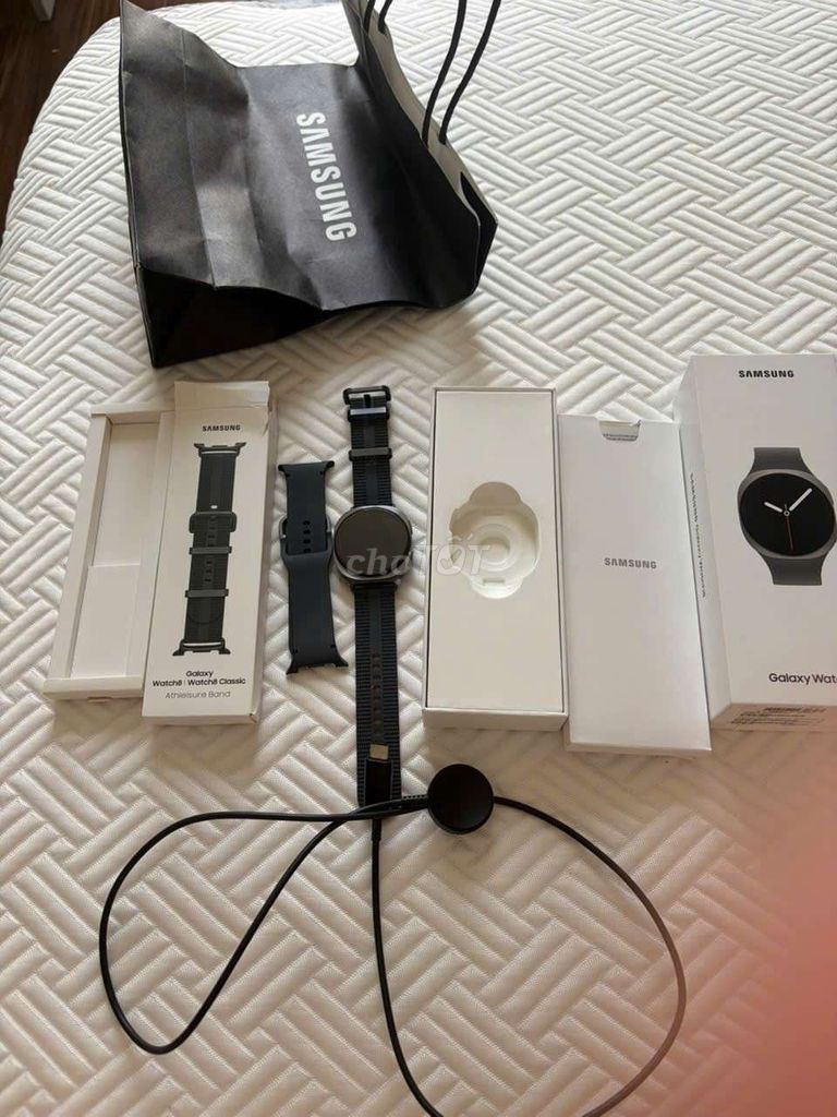 Samsung Watch 8 Đen 40mm. Mua bán Thiết bị đeo thông minh tại Huyện Gia Lâm Hà Nội được đăng bởi Phạm Việt hình 1