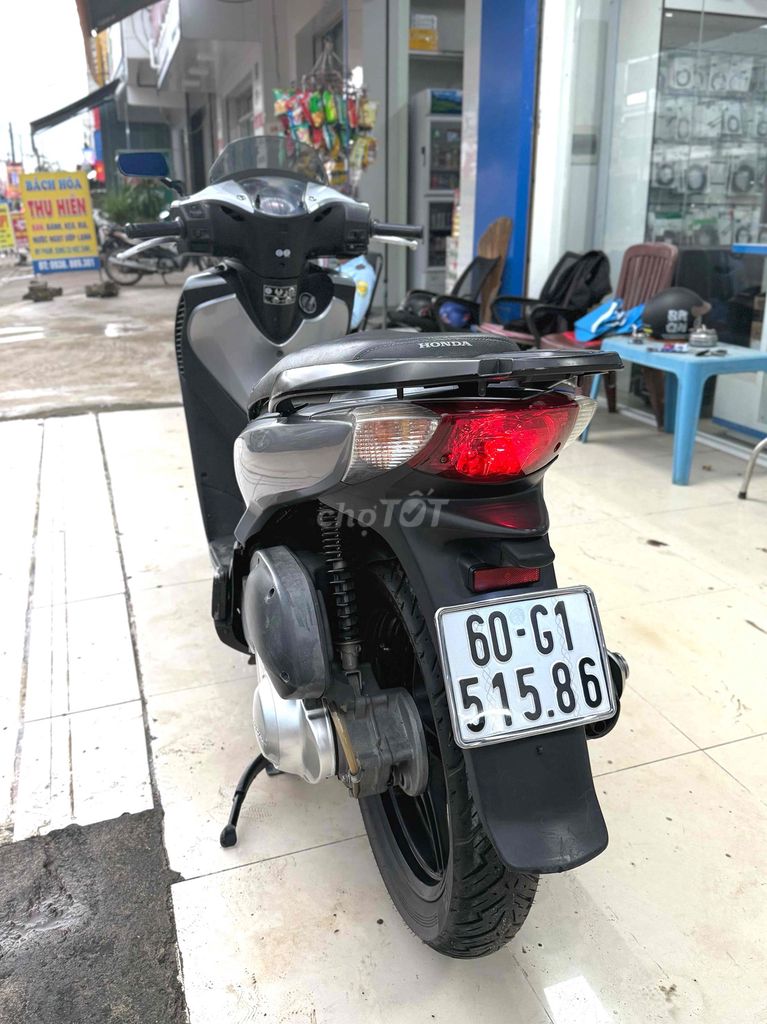 Sh nhập Ý 125, nắp chao chưa mở, đầu chưa rớt. Mua bán Xe máy tại Huyện Long Thành Đồng Nai được đăng bởi Tên chưa cung cấp hình 3