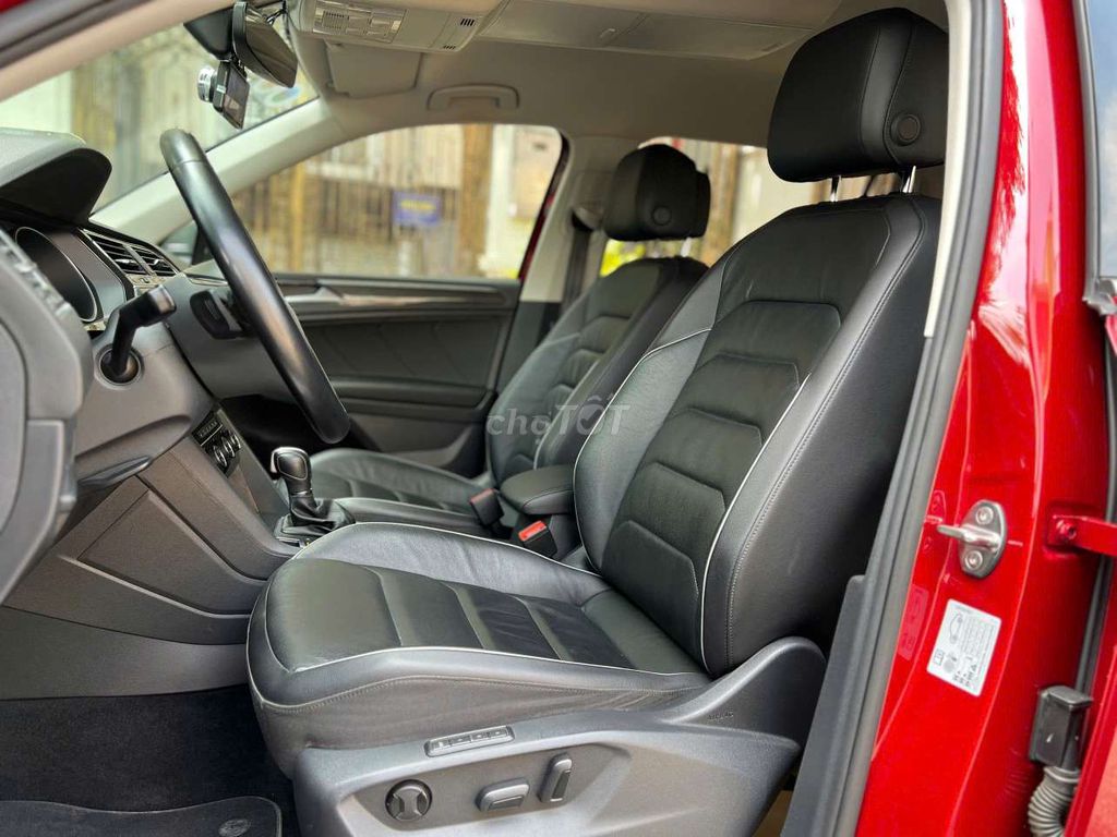 TIGUAN  ALLSPACE SX 2018 ĐK 2019 ODO 62.000 KM. Mua bán Ô tô tại Quận Gò Vấp Tp Hồ Chí Minh được đăng bởi THẾ GIỚI Ô TÔ AUTO WORLD  hình 8