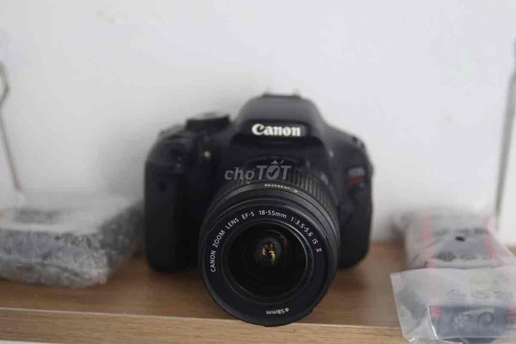 Máy ảnh Canon 600D Đen Like New. Mua bán Máy ảnh, Máy quay tại Thành phố Dĩ An Bình Dương được đăng bởi Dez hình 1