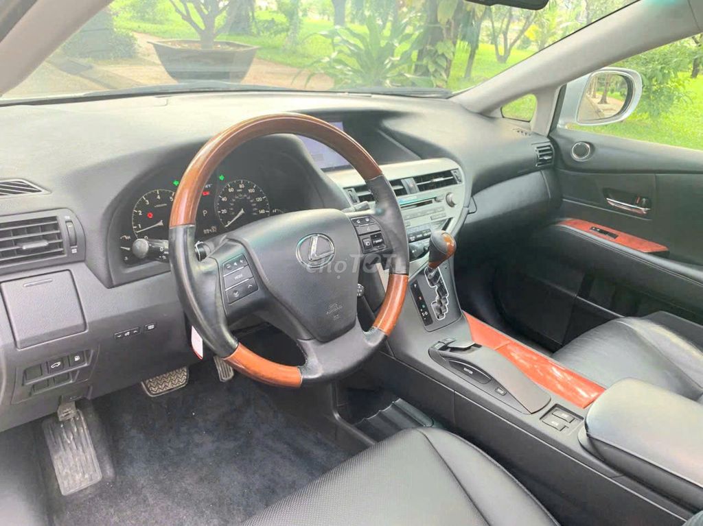 BÁN RX 350 AWD MỘT CHỦ TỪ ĐẦU, MODEL 2010. Mua bán Ô tô tại Quận 7 Tp Hồ Chí Minh được đăng bởi Tuấn  hình 4