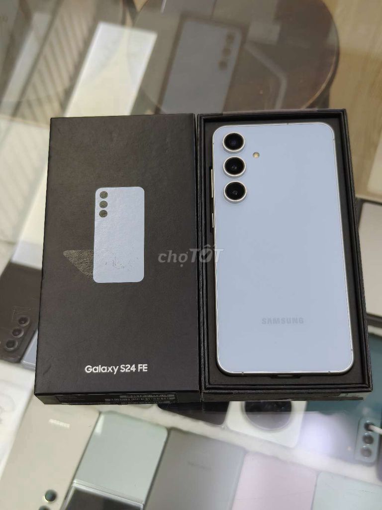 Samsung S24 FE Bạc 2 sim vật lý 99%. Mua bán Điện thoại tại Quận Hai Bà Trưng Hà Nội được đăng bởi Boss Mobile hình 1