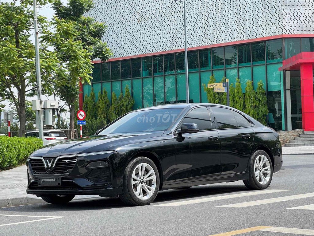VinFast Lux A2.0 2022 A2.0 Tiêu chuẩn - 35000 km
