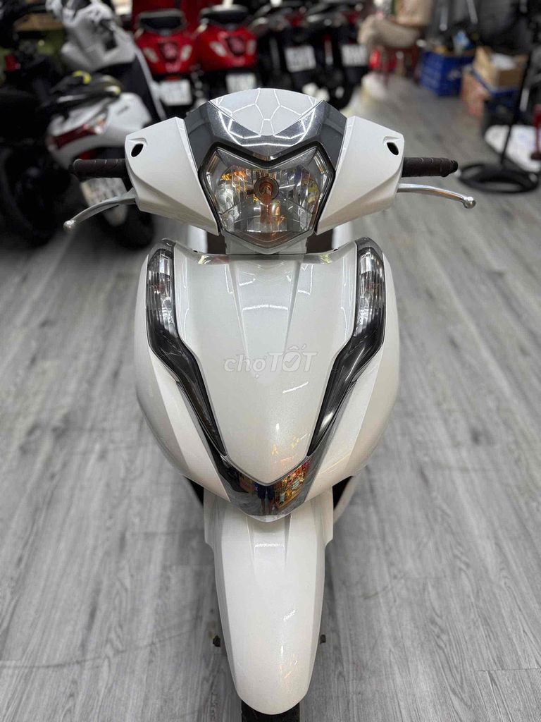 lead125 trắng ngọc trinh bs 92 gop no xau đưa 8đ. Mua bán Xe máy tại Quận Thanh Khê Đà Nẵng được đăng bởi Xe Máy Tùng Nguyễn hình 1