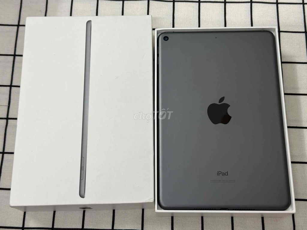 Apple iPad mini 5 Wifi 64GB Xám pin 99%. Mua bán Máy tính bảng tại Quận 12 Tp Hồ Chí Minh được đăng bởi Ho Truong hình 1