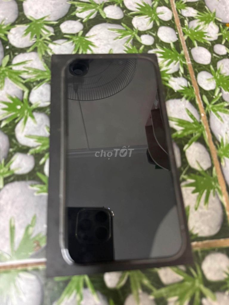 Apple iPhone 12 Pro 256GB Đen VNA Như mới. Mua bán Điện thoại tại Huyện Thanh Trì Hà Nội được đăng bởi Nguyễn Minh Tuấn hình 1