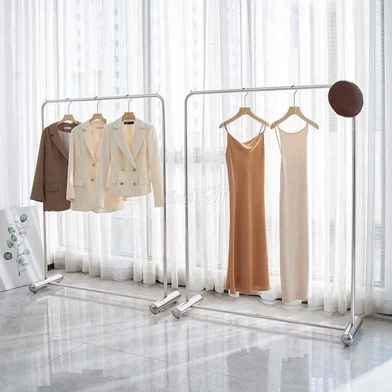 Sào treo quần áo kim loại 90% mới. Mua bán Nội thất, đồ gia dụng khác tại Quận 12 Tp Hồ Chí Minh được đăng bởi Huyen hình 1