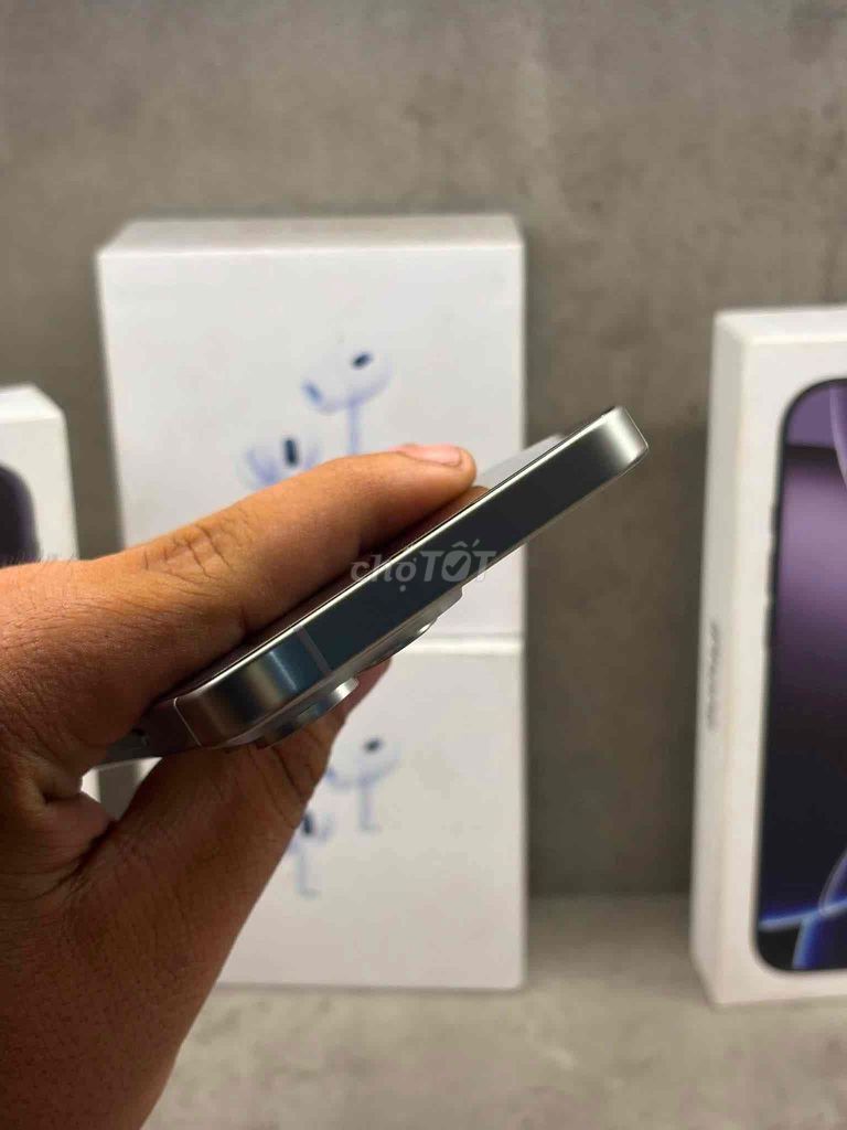 Apple iPhone 15 Pro Max 256GB Bạc 99%. Mua bán Điện thoại tại Huyện Bình Chánh Tp Hồ Chí Minh được đăng bởi Chú Béo Store hình 1