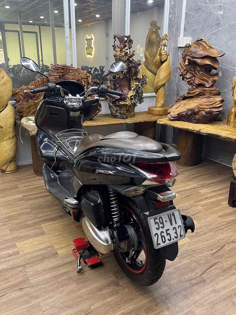 Honda PCX, хозяин один, номер SG, техника в идеале