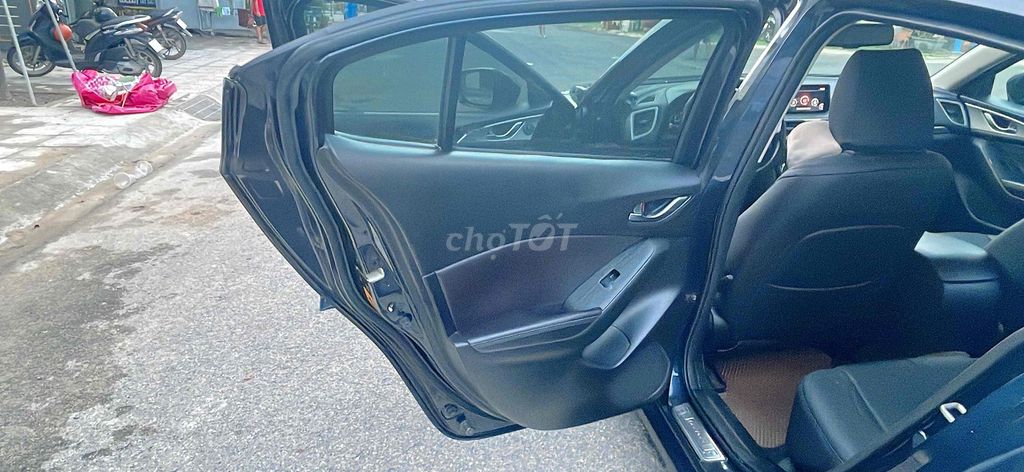 Mazda 3 2018 - 85000 km. Mua bán Ô tô tại Thành phố Dĩ An Bình Dương được đăng bởi Phan văn Độ hình 12
