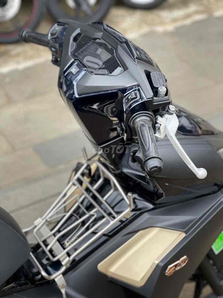 Air Blade 4van. Mua bán Xe máy tại Thành phố Pleiku Gia Lai được đăng bởi Linh hình 2