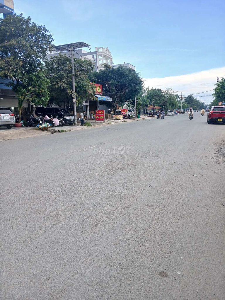 CHO THUÊ NHÀ NGANG 12❌22m+ Lững 100m2 Gần Gò Mây- P. BHH B- Bình Tân.