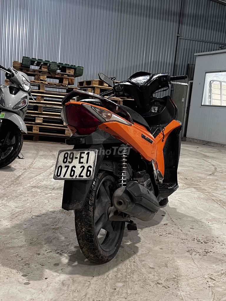 Honda Air Blade 2012 оранжево-черный, номера Хынгйен