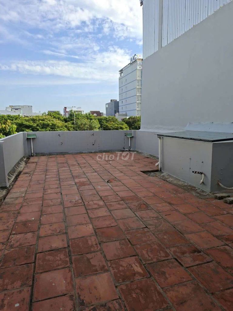 Clean two-storey house with 4 large rooms on Hàn Thuyên — photo 12