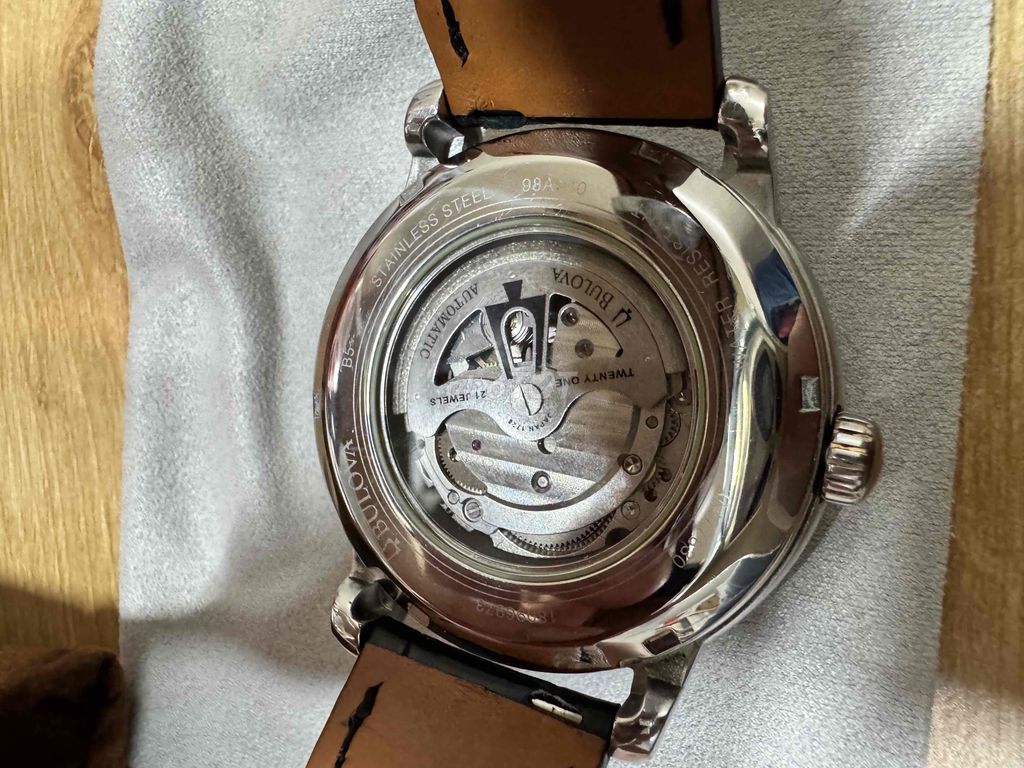 Bulova 98A140 Open heart (Đã spa)