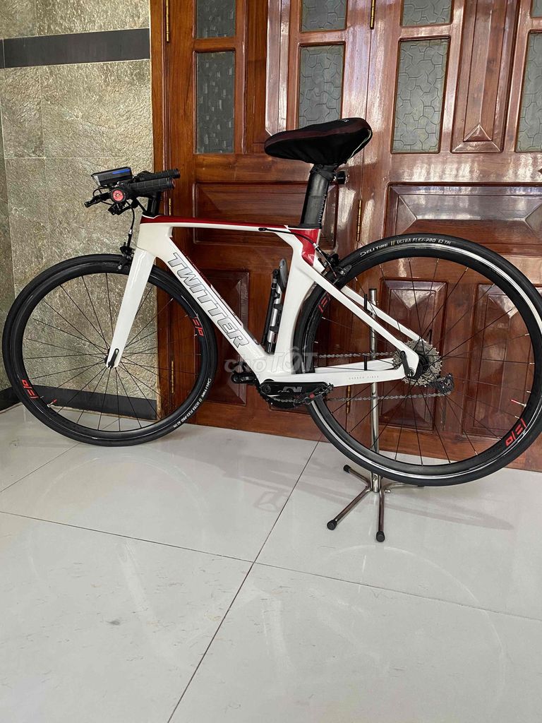 bán gấp xe dạp còn mới 95% chất cacbon. Mua bán Xe đạp tại Thành phố Phan Thiết Bình Thuận được đăng bởi trần chính  hình 3