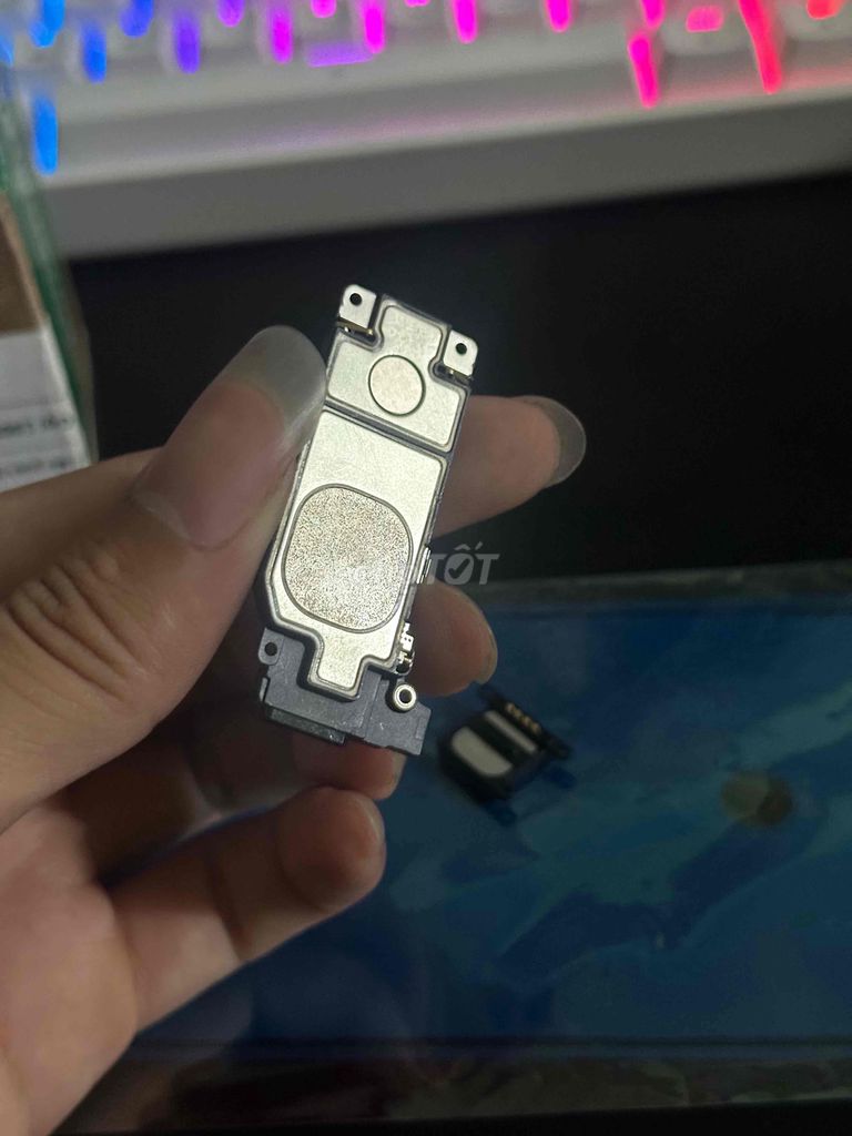 Thanh Lý Link Kiện Loa + Loa Thoại  iPhone 7 Plus. Mua bán Phụ kiện (Màn hình, Chuột...) tại Huyện Phúc Thọ Hà Nội được đăng bởi NGUYỄN ĐỨC TÀI hình 1