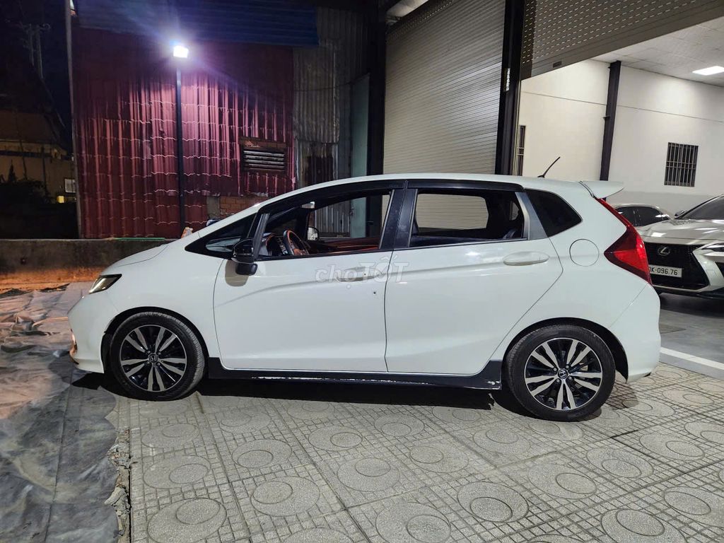 Honda Jazz 2018 RS đi ít mới 38 ngàn bao check. Mua bán Ô tô tại Thành phố Thủ Đức Tp Hồ Chí Minh được đăng bởi Thái Phạm hình 6