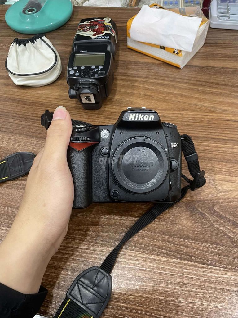 Máy ảnh Nikon D90 Đen. Mua bán Máy ảnh, Máy quay tại Huyện Di Linh Lâm Đồng được đăng bởi Cường hình 1