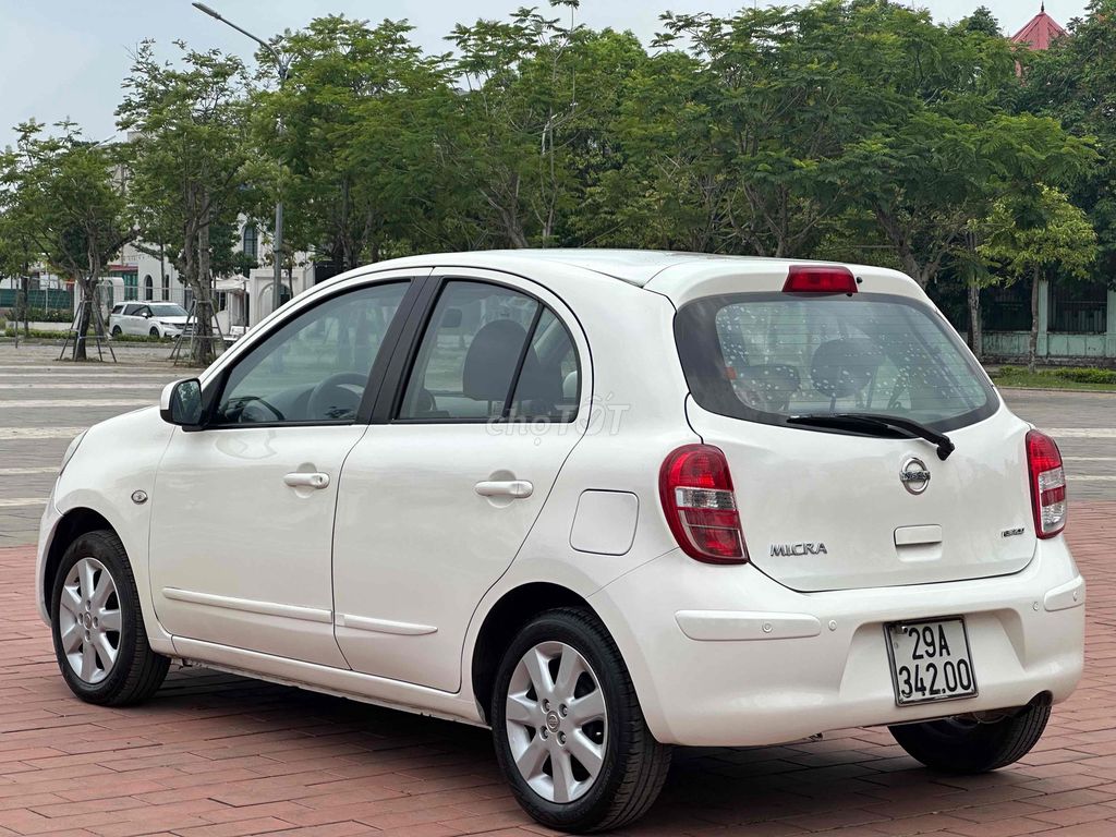 Nissan Micra 2010 1.0 AT Trắng. Mua bán Ô tô tại Huyện Đông Anh Hà Nội được đăng bởi Đông Anh Car Auto hình 6