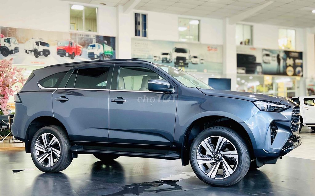 xe isuzu Mux phiên bản cao cấp số tự động 2 cầu. Mua bán Ô tô tại Quận 8 Tp Hồ Chí Minh được đăng bởi Auto Sài Gòn hình 4