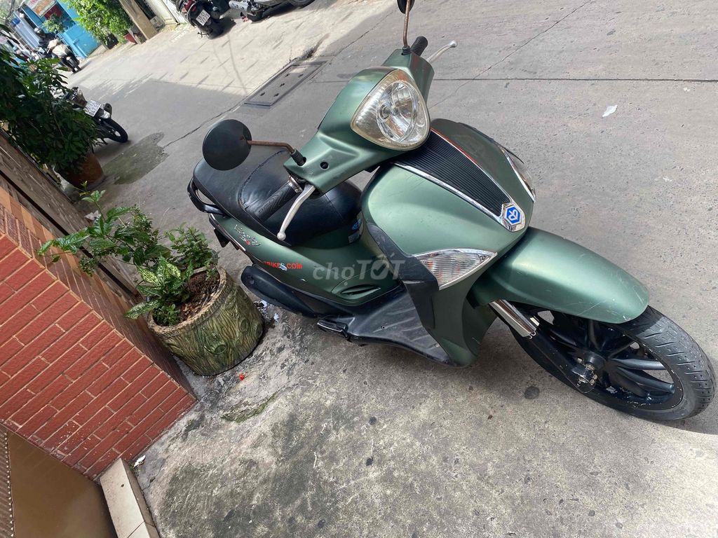 Piagio Liperty 125cc xe máy ngon đi xa vô tư. Mua bán Xe máy tại Quận 4 Tp Hồ Chí Minh được đăng bởi Đúc hình 2