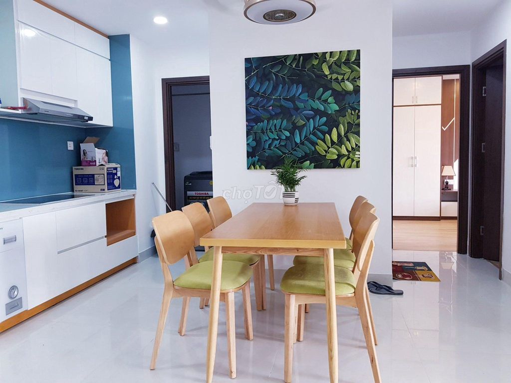 Corner 2-bedroom apartment in Sơn Trà Ocean View — photo 2