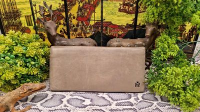 92.1438 Dunhill long wallet. Mua bán Phụ kiện thời trang khác tại Quận Bình Thạnh Tp Hồ Chí Minh được đăng bởi Nguyễn Hưng Secondhand