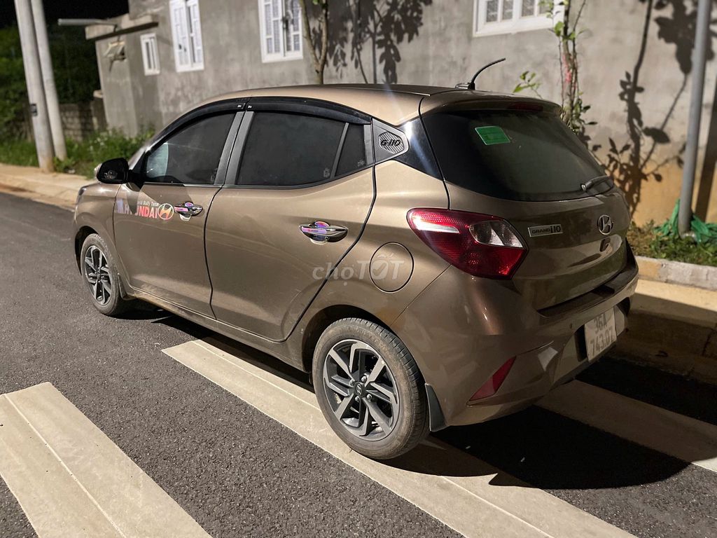 Hyundai Grand i10 2022 1.2 AT - 12000 km màu đồng. Mua bán Ô tô tại Huyện Quảng Xương Thanh Hóa được đăng bởi DUY ANH AUTO  hình 5
