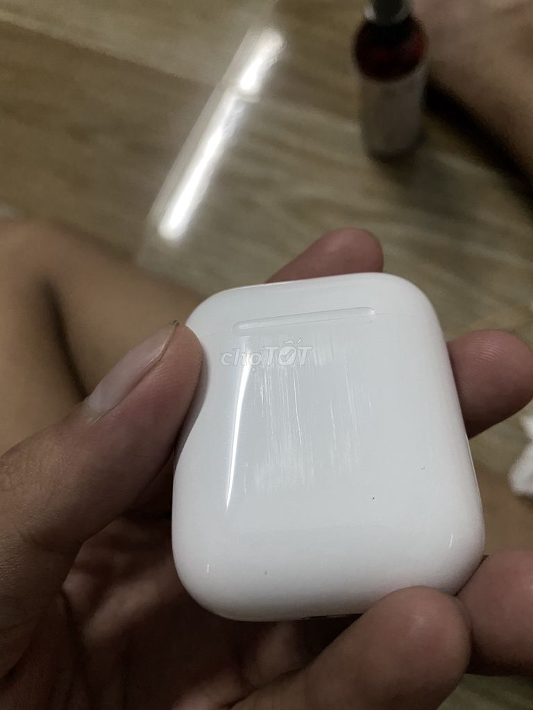 0976627497 - Em cần bán tai nghe airpod 2 có dây ,đang sử dụng