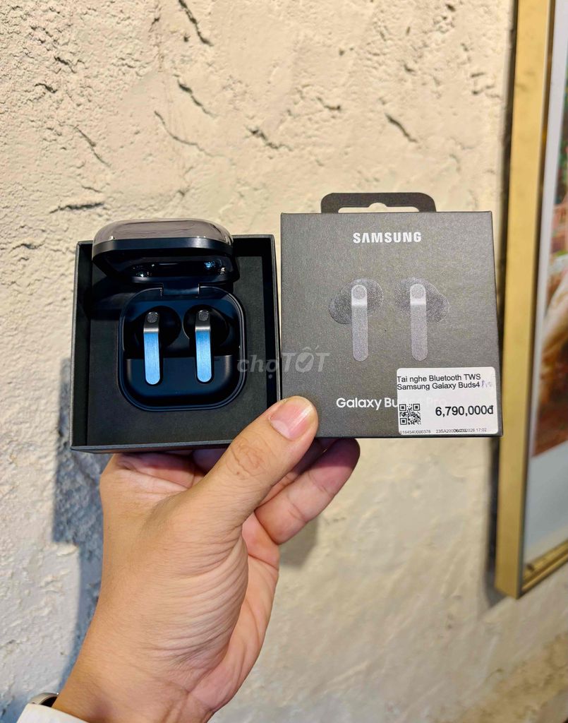 Tai nghe Bluetooth Samsung Galaxy Buds4 Pro Đen. Mua bán Tivi, Âm thanh tại Quận 10 Tp Hồ Chí Minh được đăng bởi Huyn Bin hình 1