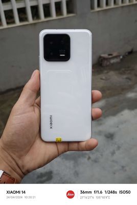 Xiaomi Mi13 8/256 kèm sạc. Màu trắng siêu đẹp